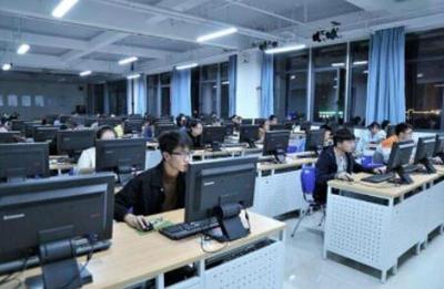 綿陽(yáng)計(jì)算機(jī)職業(yè)學(xué)校與計(jì)算機(jī)技術(shù)培訓(xùn)概覽